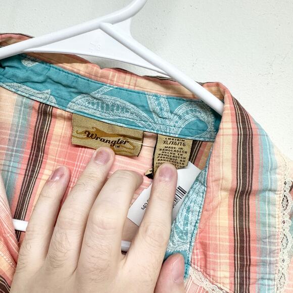 Wrangler Pearl Snap Button Front Lace Accent Plaid Collared Western Shirt XL - Picture 2 of 3